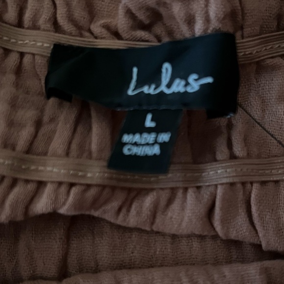 Lulu’s Off The Shoulder Top - Picture 5 of 7